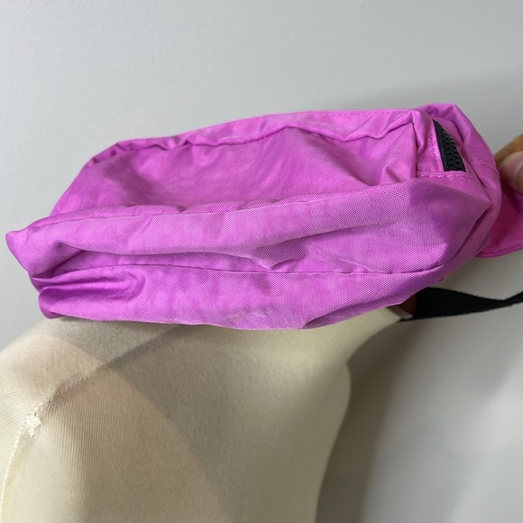 Baggu Hot Pink Fanny Pack - Picture 5 of 8